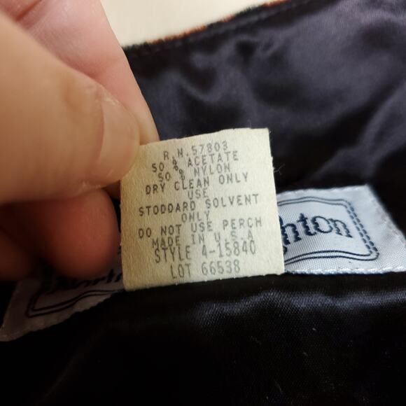Vintage Velvet, Cropped, Cardigan Style Blazer by Norton McNaughton Size 6 - Picture 10 of 11